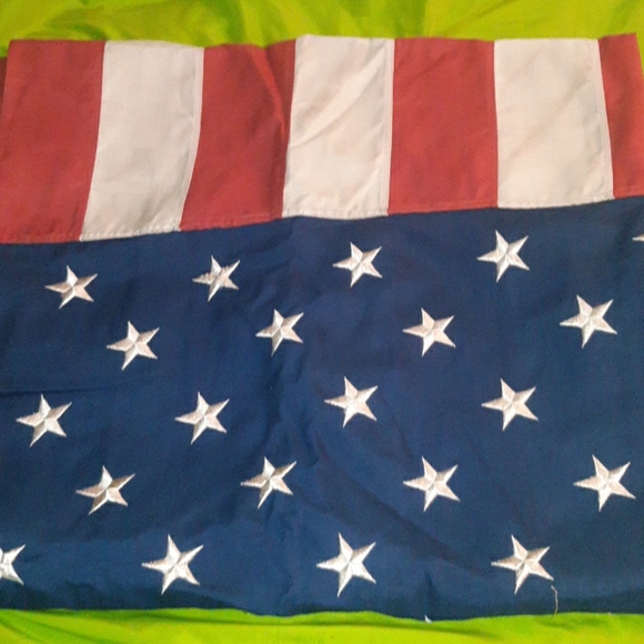 Large Valley Forge used USA flag - Picture 1 of 6